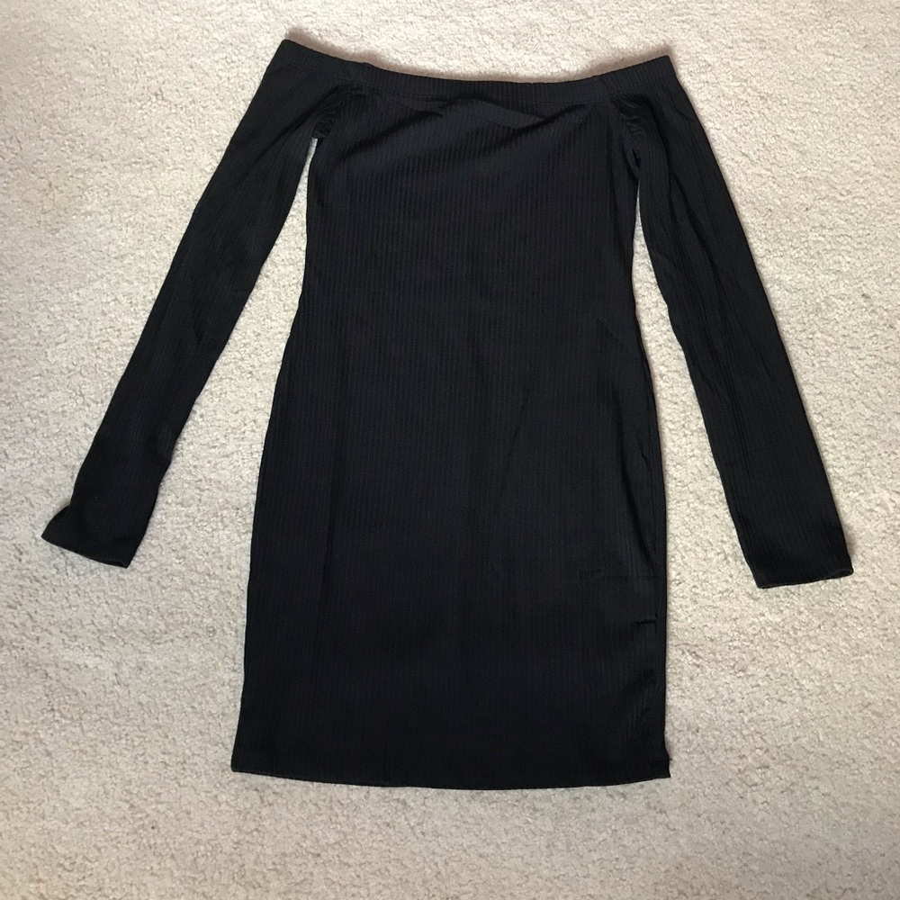 Fashion Nova Bodycon Long Sleeved Off The Shoulder